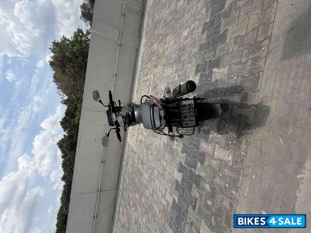 Black With Red Bajaj Pulsar 125 Neon Disc Single Seat