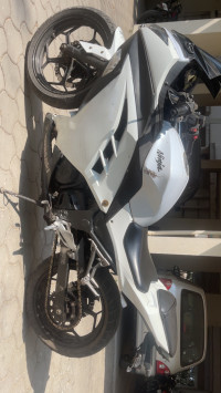 White Kawasaki Ninja 300R