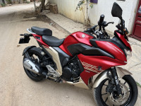 Red Yamaha Fazer 25