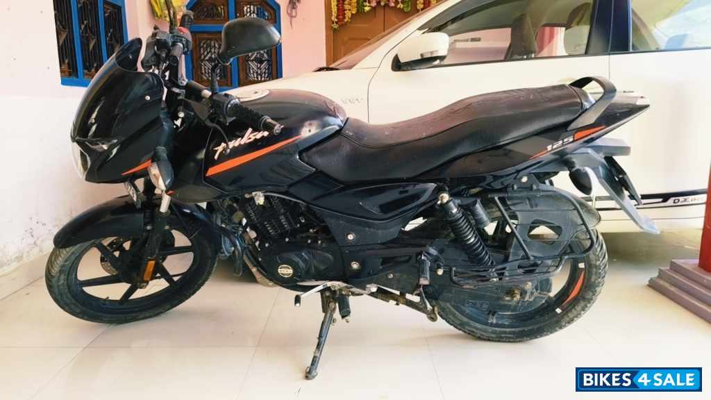 Bajaj Pulsar 125