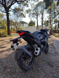 Matt Black Suzuki Gixxer SF 250