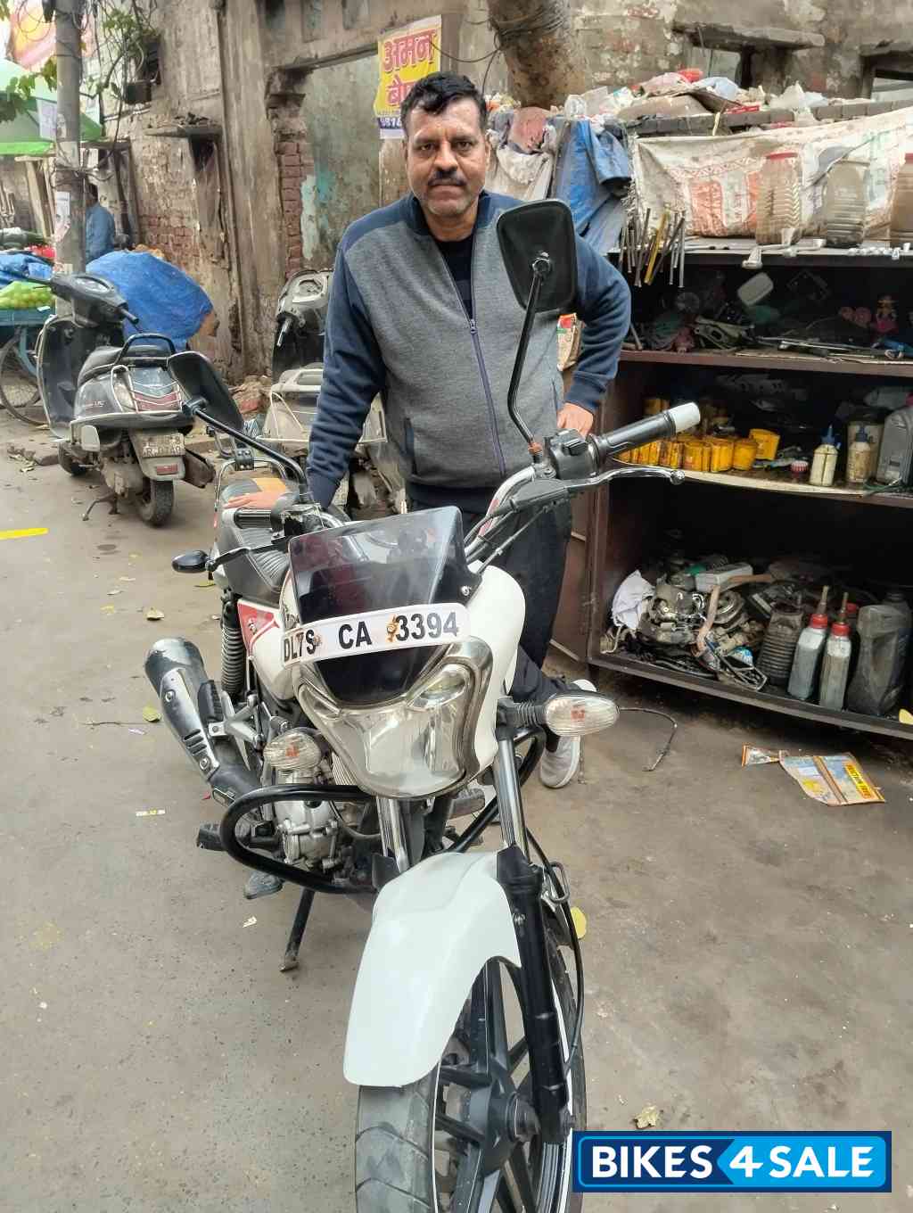 Pearl White Bajaj V15