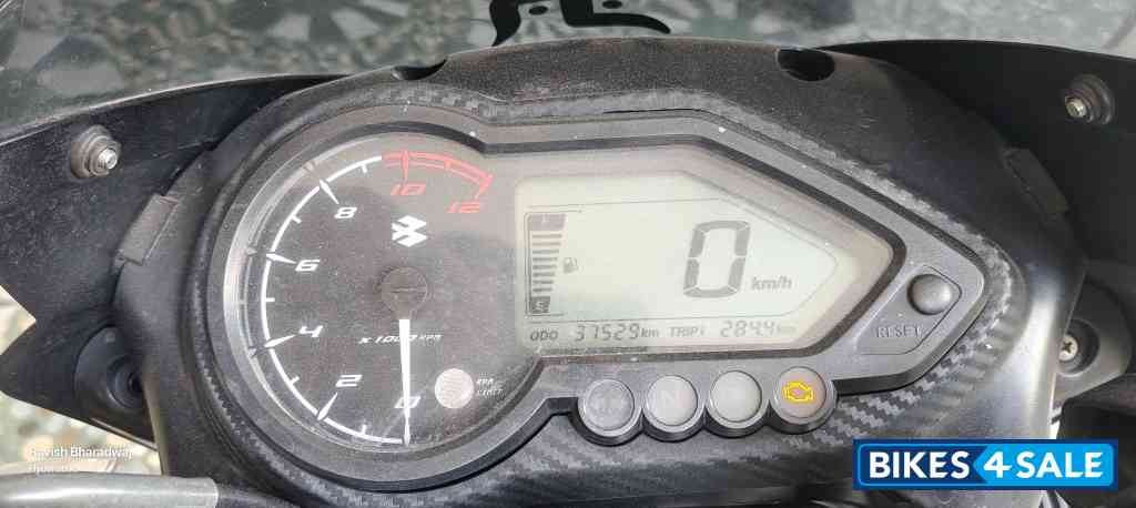 Black Bajaj Pulsar 125