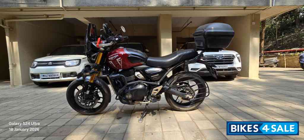 Carnival Red Triumph Speed 400