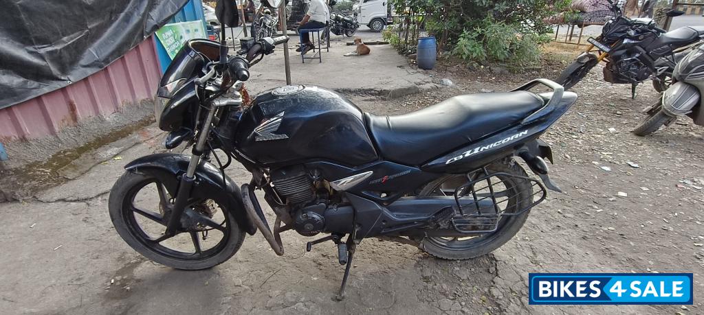Black Honda Unicorn