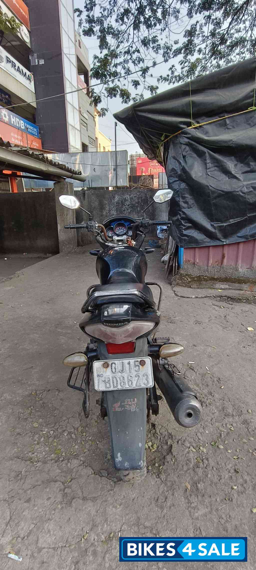Black Honda Unicorn