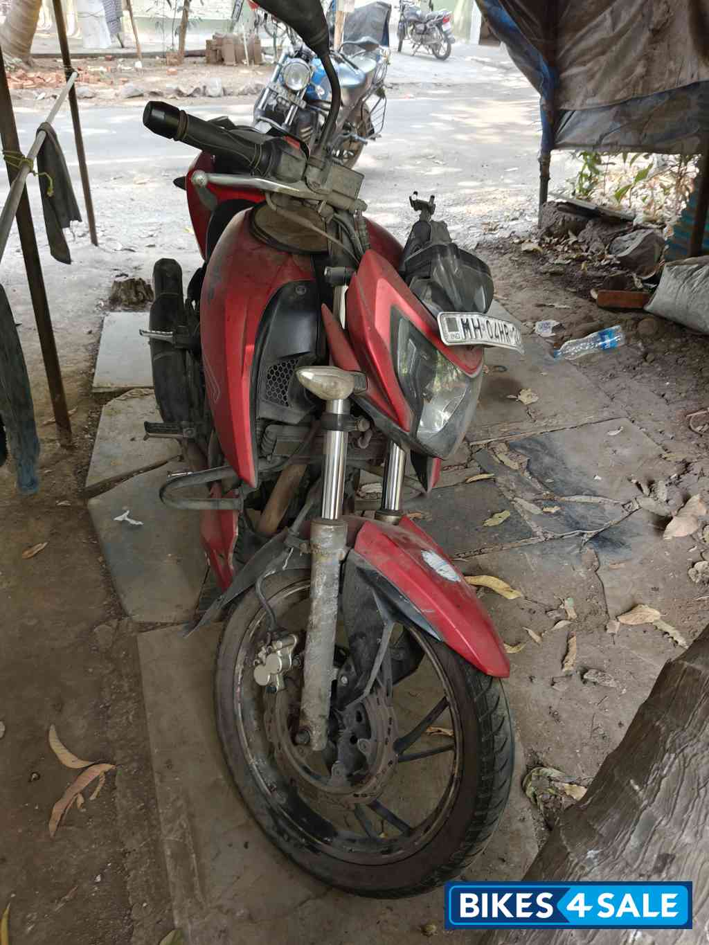 TVS Apache RTR 200 4V TVS Apache RTR 200 4V