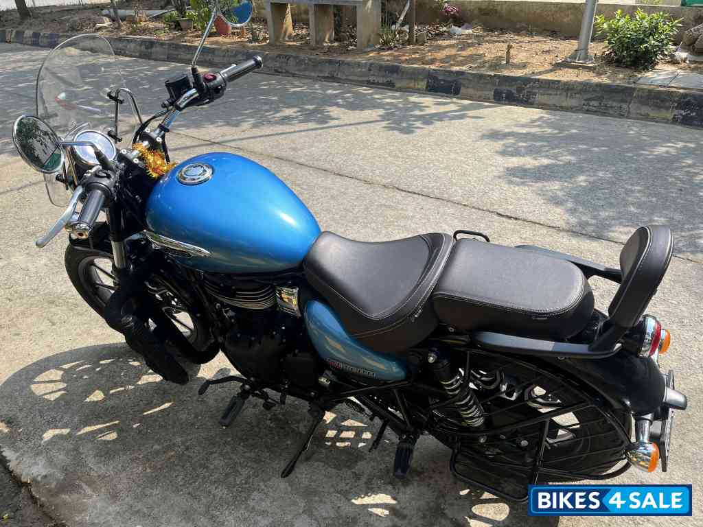 Royal Enfield Meteor 350 Supernova