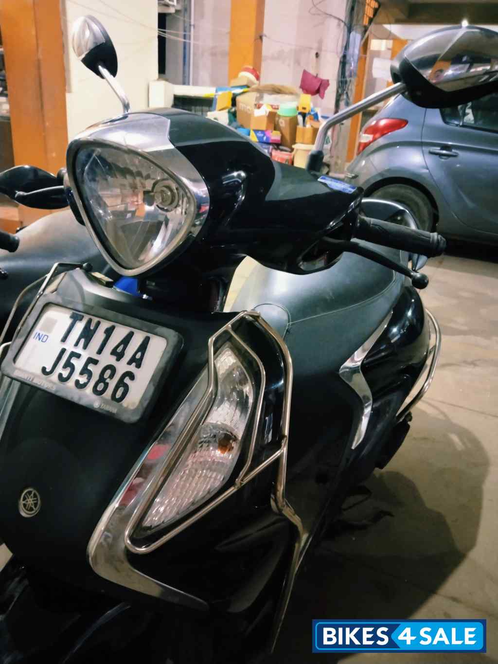 Black Yamaha Fascino