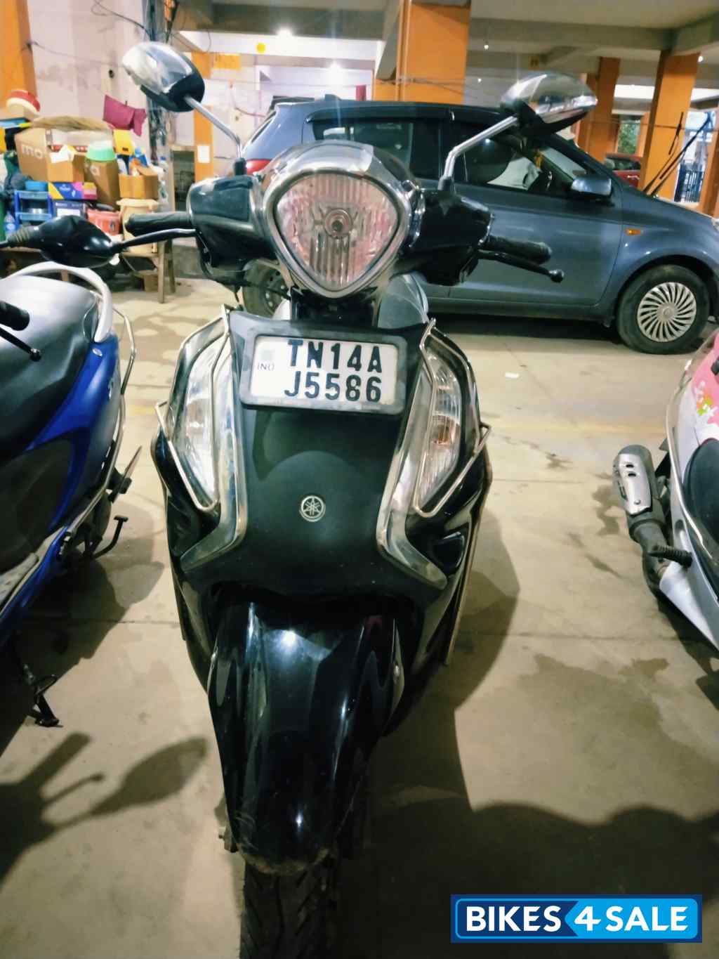 Black Yamaha Fascino