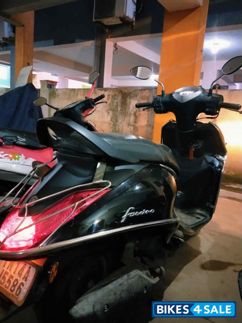 Black Yamaha Fascino