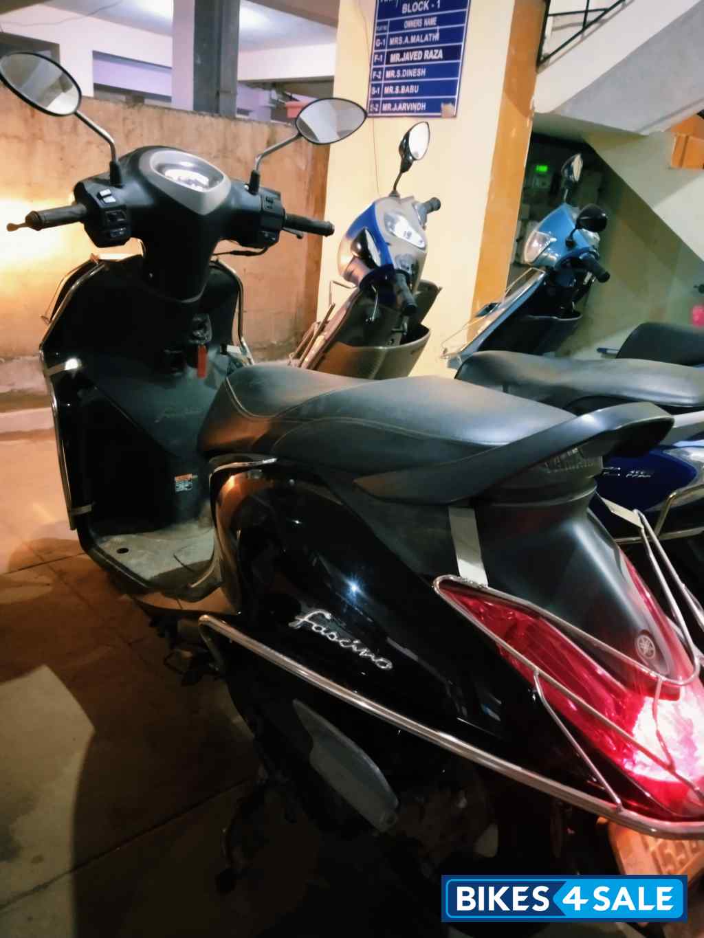 Black Yamaha Fascino