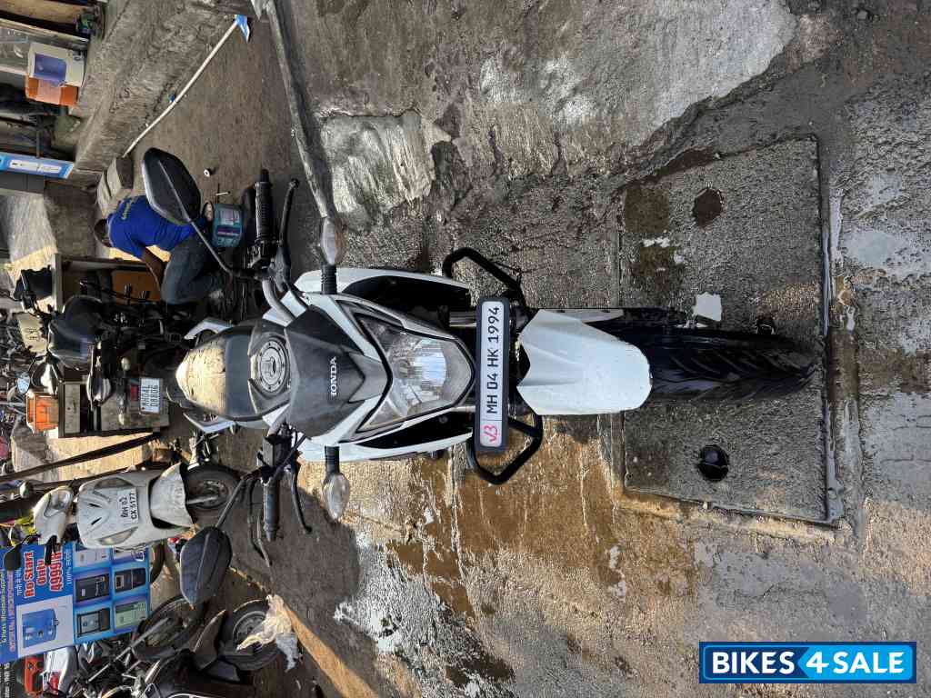 Honda CB Hornet 160R