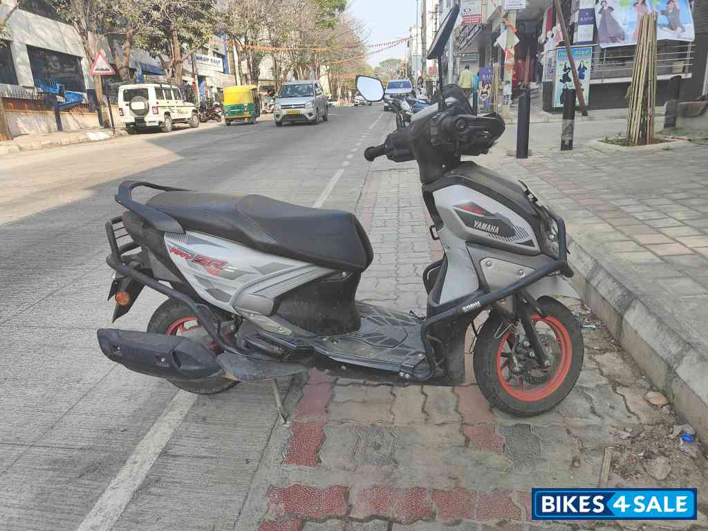 Yamaha Ray ZR 125 Fi Hybrid