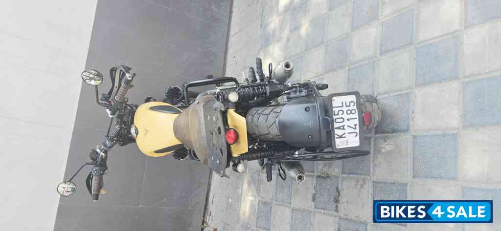 Yezdi Scrambler Single Tone