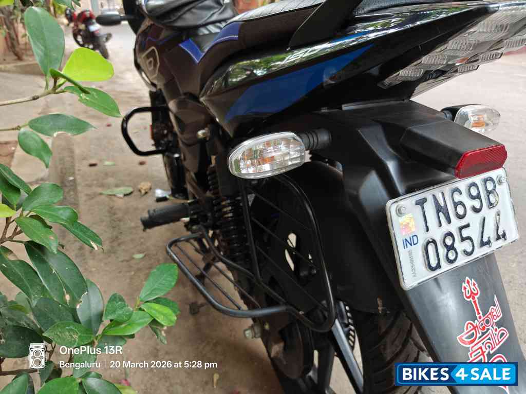 Bajaj Pulsar 150 BS6
