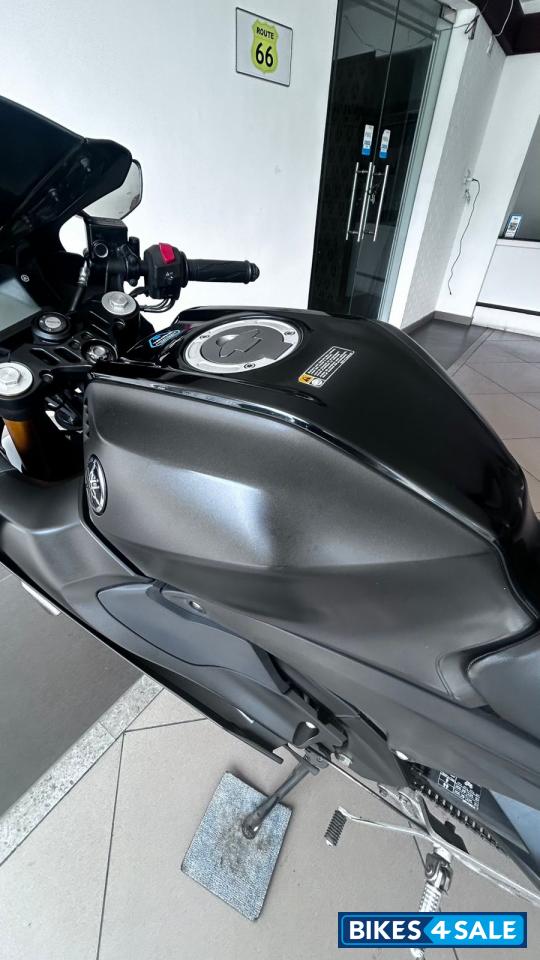 Yamaha R15 V4