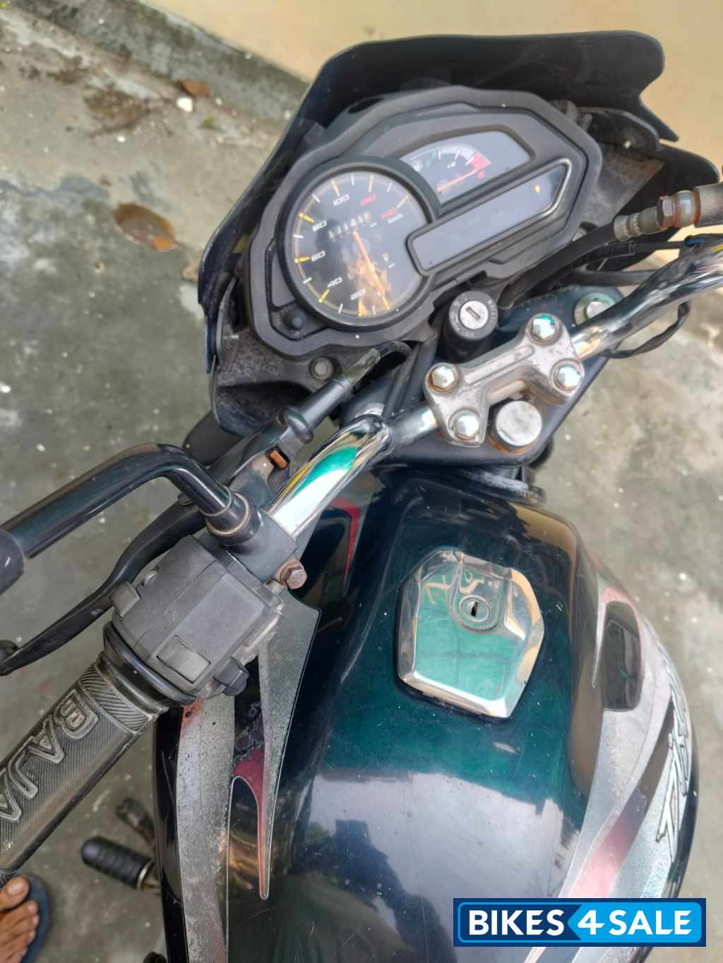 Bajaj Discover 125 ST