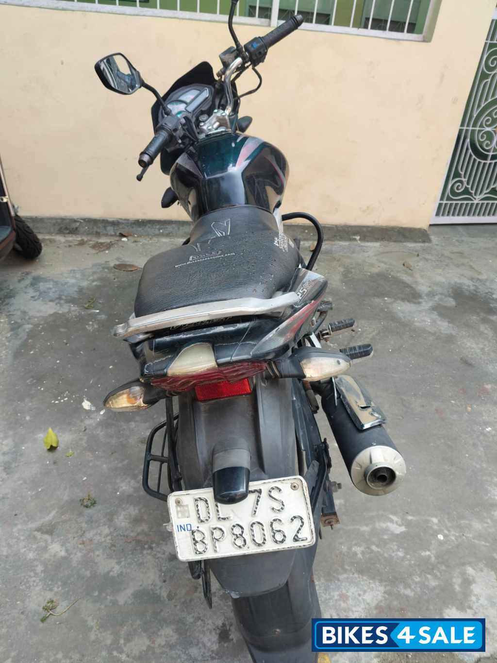 Bajaj Discover 125 ST