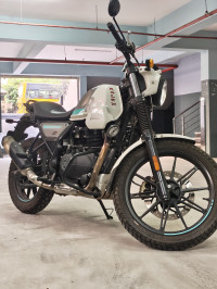 White Royal Enfield Scram 411