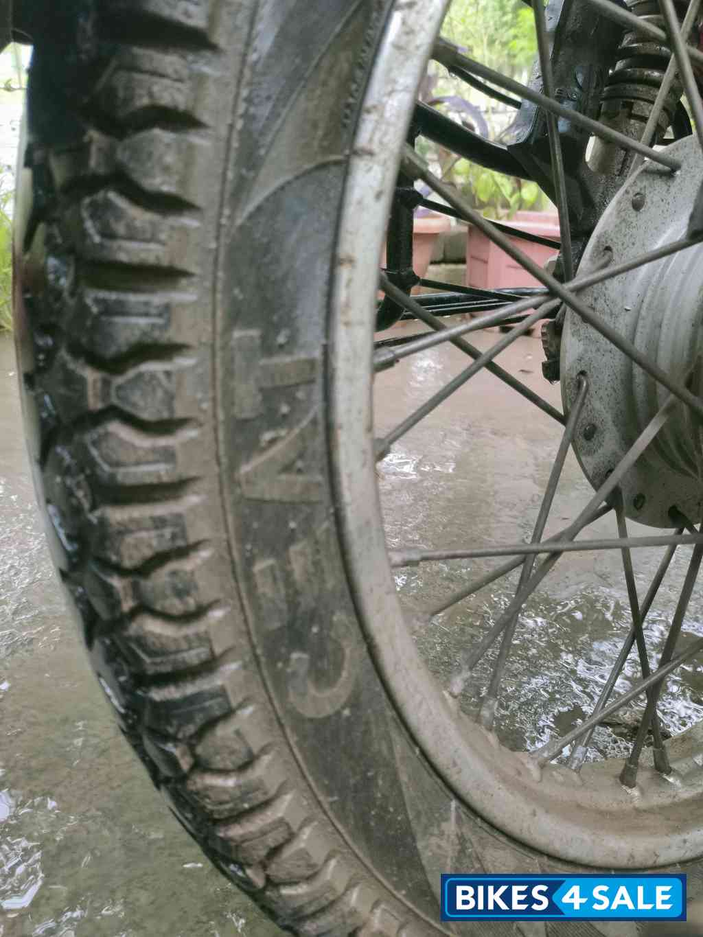 Red Royal Enfield Bullet Electra Twinspark