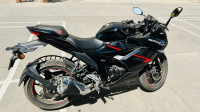 Black Suzuki Gixxer SF