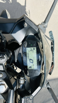 Black Suzuki Gixxer SF