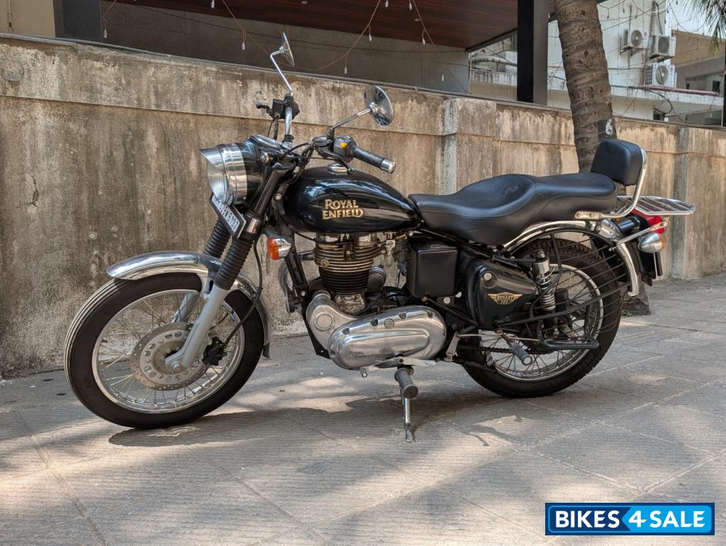 Magic Black Royal Enfield Bullet Electra