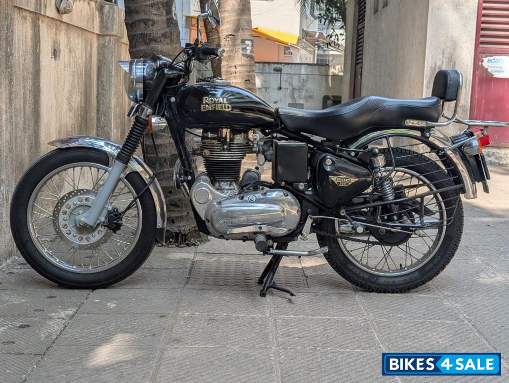 Magic Black Royal Enfield Bullet Electra