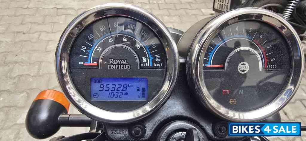 Roving Red Royal Enfield Thunderbird X 350 Roving Red Royal Enfield Thunderbird X 350