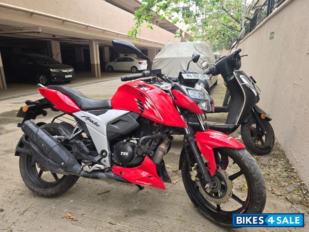 TVS Apache RTR 160 4V