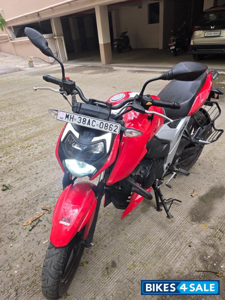 TVS Apache RTR 160 4V TVS Apache RTR 160 4V