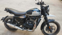 Mean Green Yezdi Scrambler Dual Tone