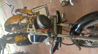 Black Bajaj Avenger Cruise 220