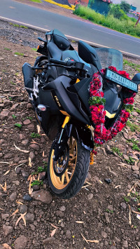 Mat Black Yamaha R15 V4