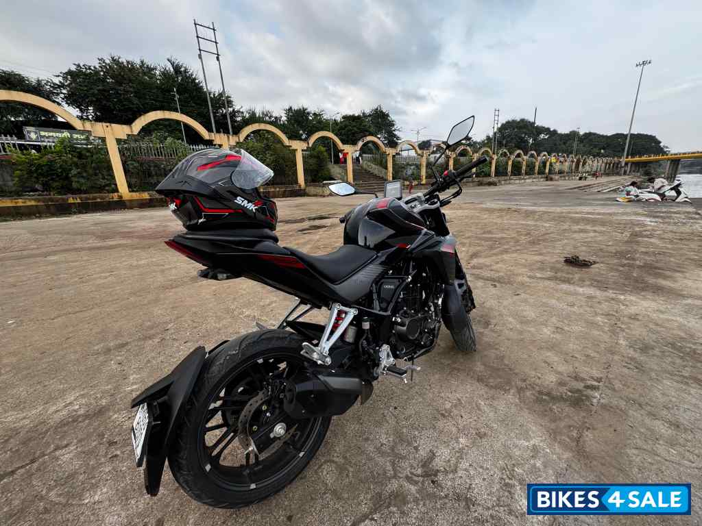 Black Hero Xtreme 250R