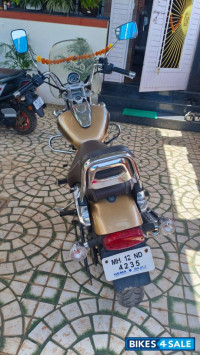 Golden Bajaj Avenger Cruise 220
