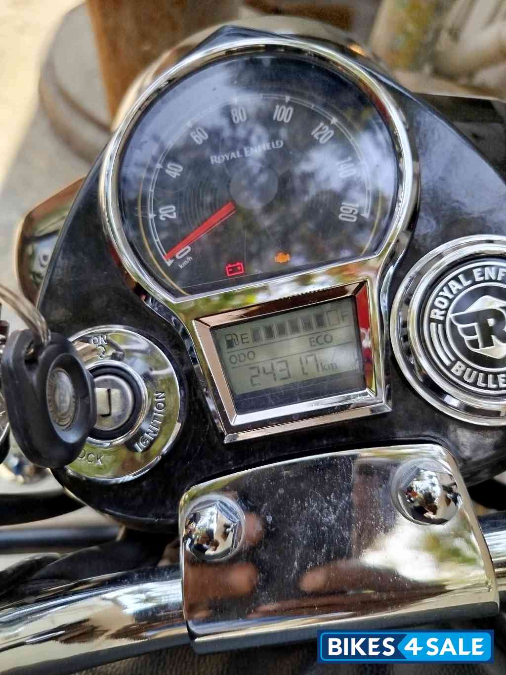 Black Royal Enfield Bullet 350