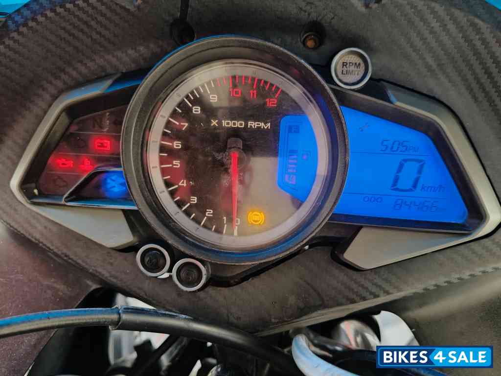 Bajaj Pulsar RS 200