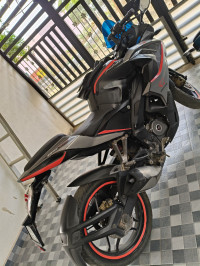 Bajaj Pulsar RS 200