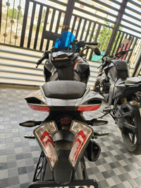 Bajaj Pulsar RS 200