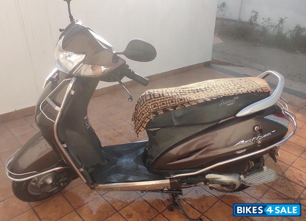 Brown Honda Activa 4G