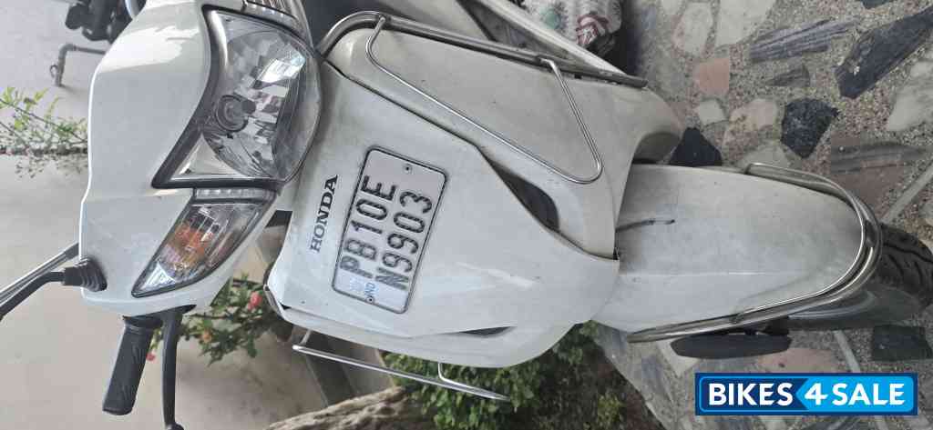 White Honda Activa
