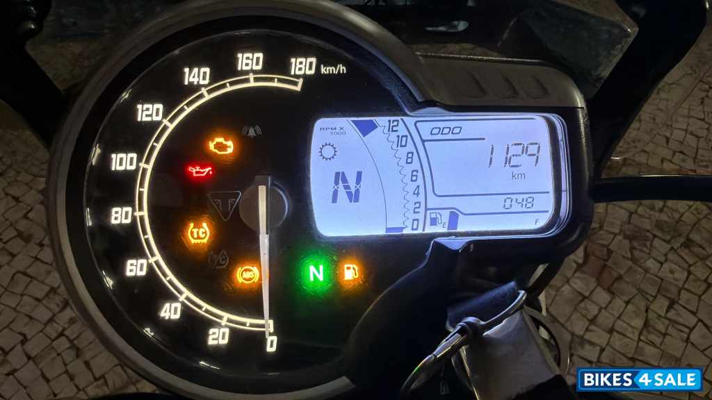 Triumph Scrambler 400 X