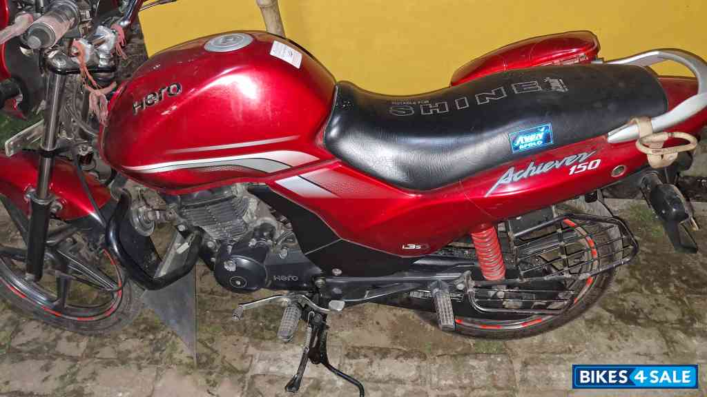 Red Hero Achiever Red Hero Achiever