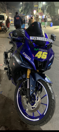 Blue Yamaha R15 V4