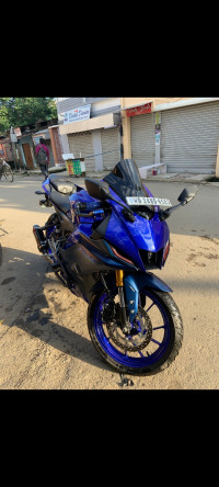 Blue Yamaha R15 V4