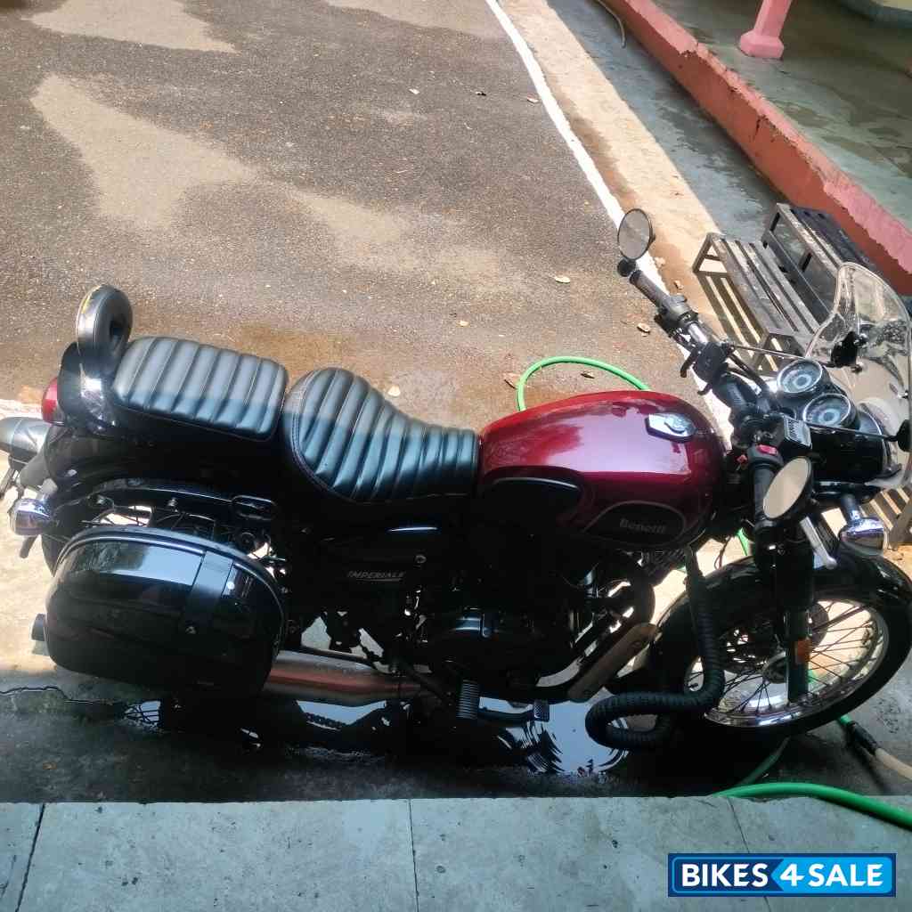 Red Benelli Imperiale 400