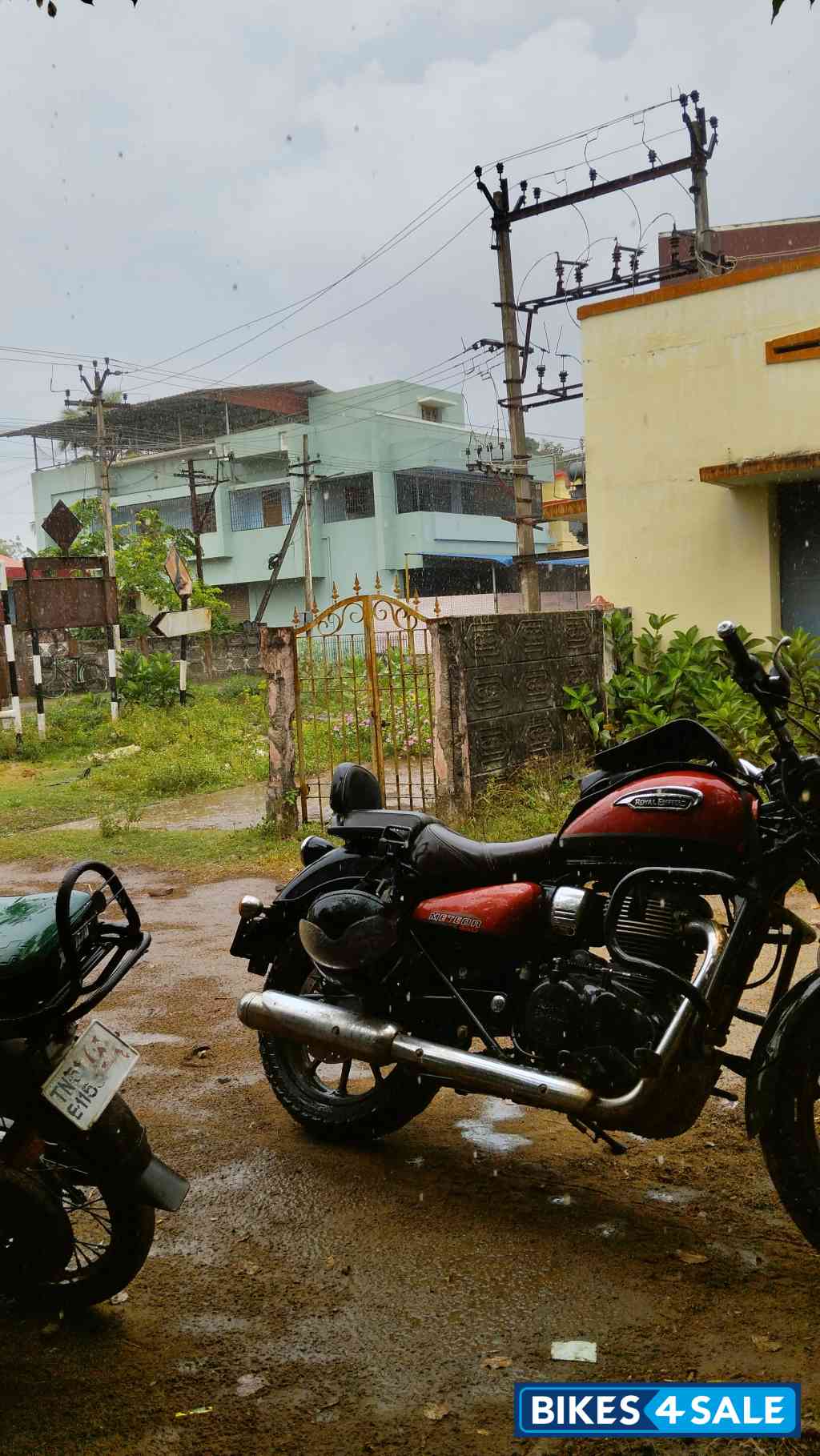 Royal Enfield Meteor 350 Supernova