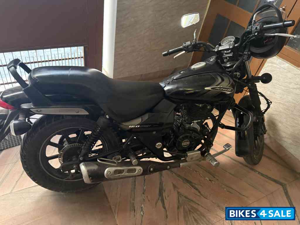 Bajaj Avenger Street 160